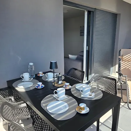 Olea - For Families Only * Simuni